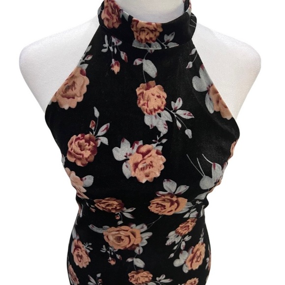 Mock neck sleeveless velvet dress - Picture 2 of 5